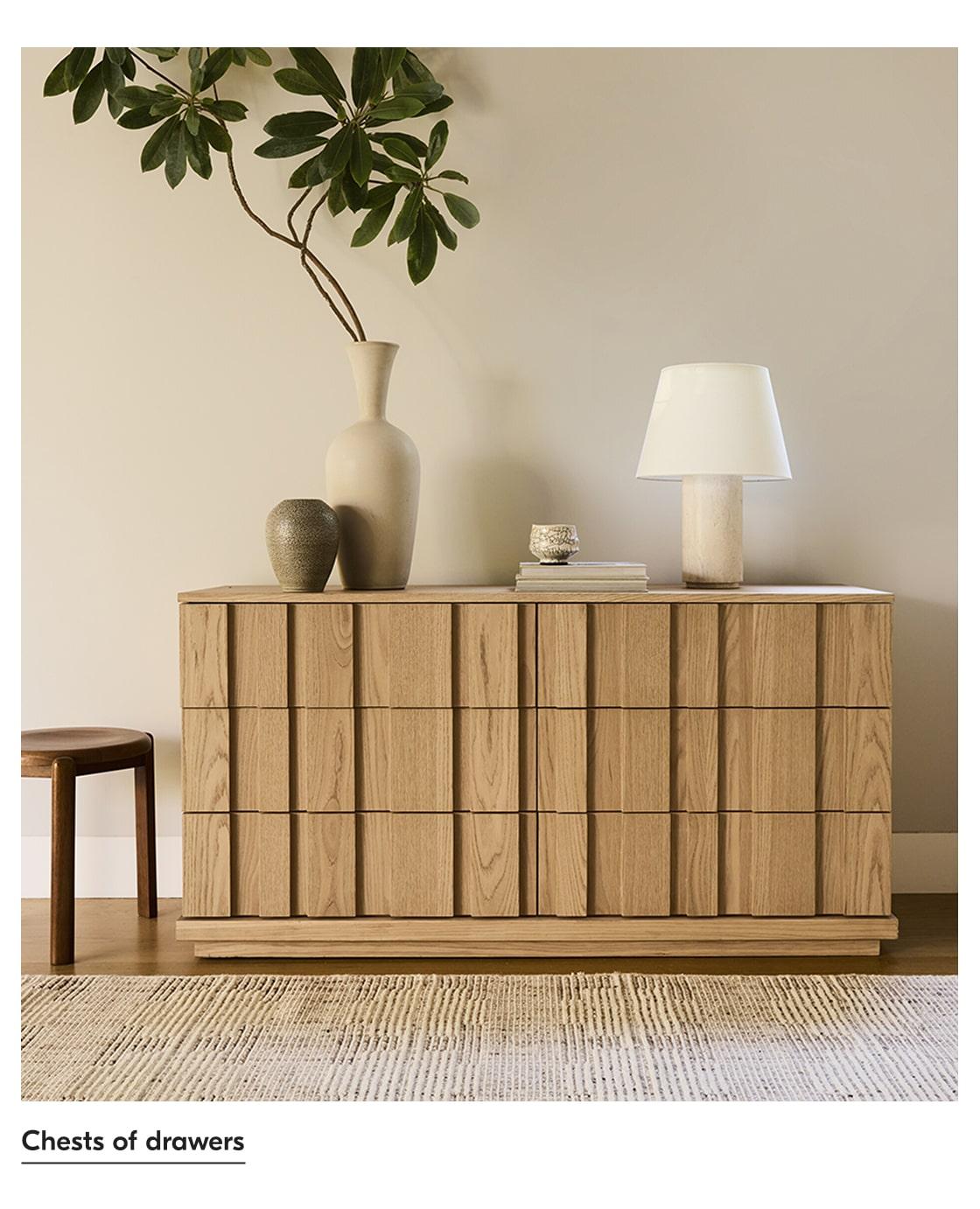 Chest of drawers