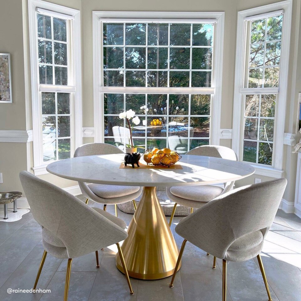 Silhouette Pedestal Marble Round Dining Table (122 cm - 152 cm)