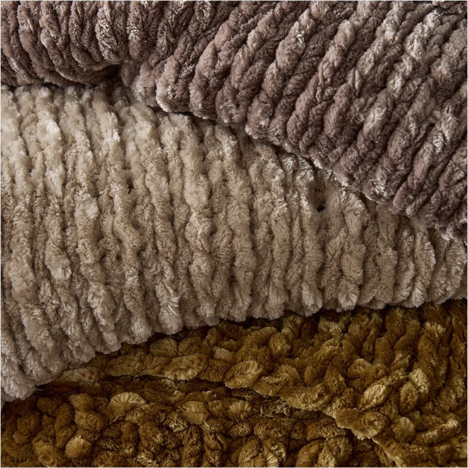 Chunky Luxury Chenille Throw