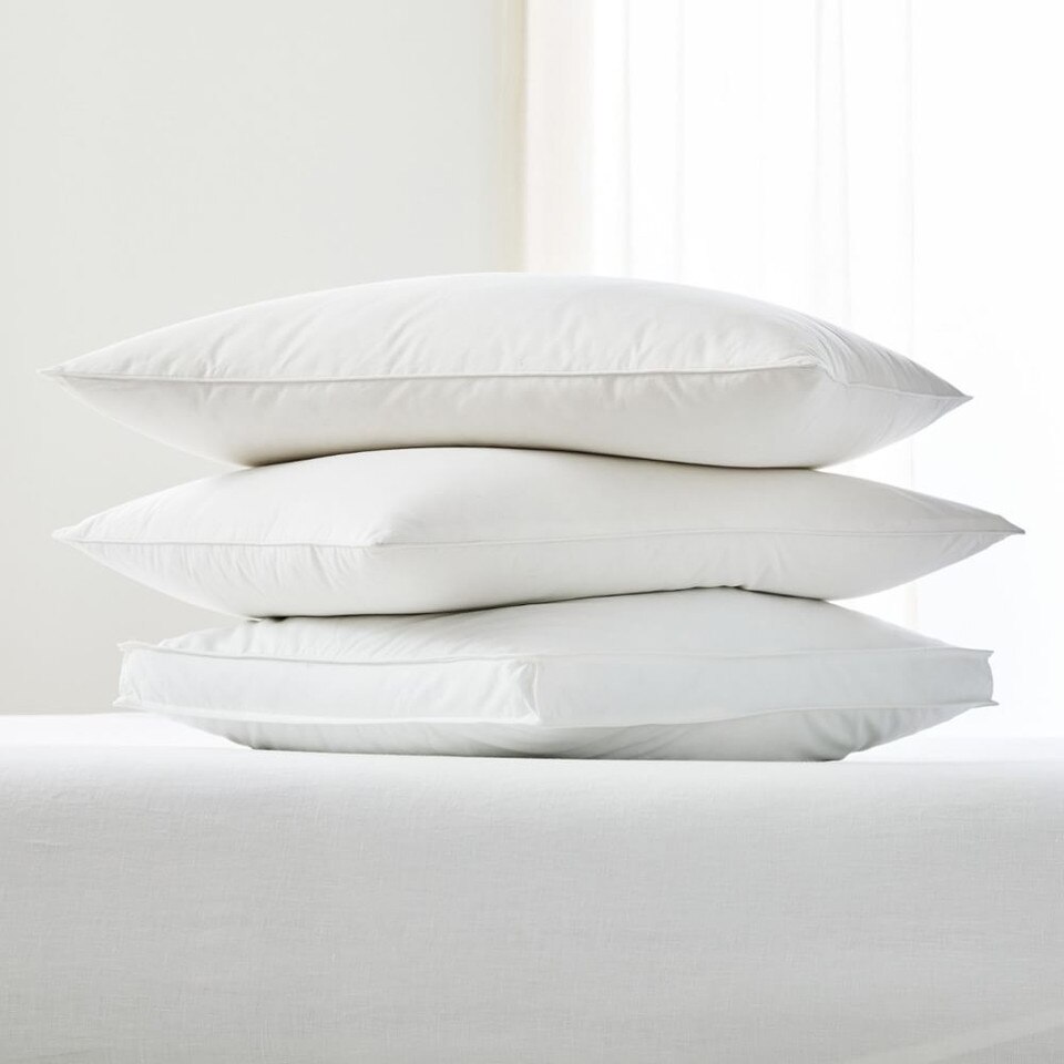 HydroCool® Cooling Down Alternative Pillow Insert