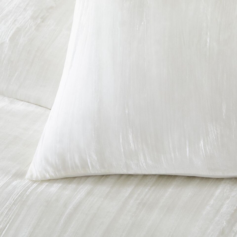 Crinkle Velvet Duvet Cover & Pillowcases