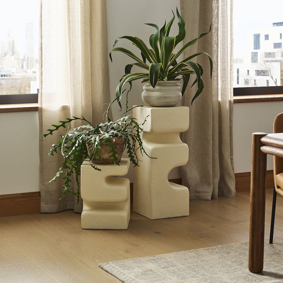Gio Plaster Plant Stand