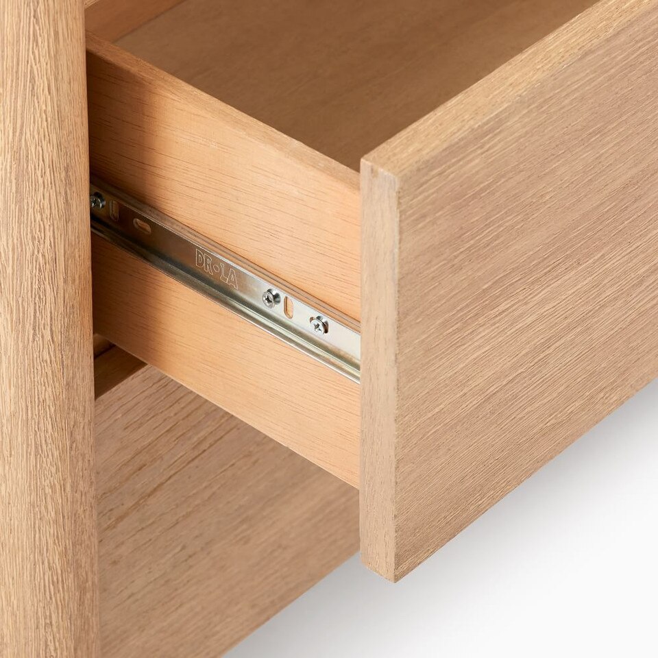 Hargrove Bedside Table (74 cm)