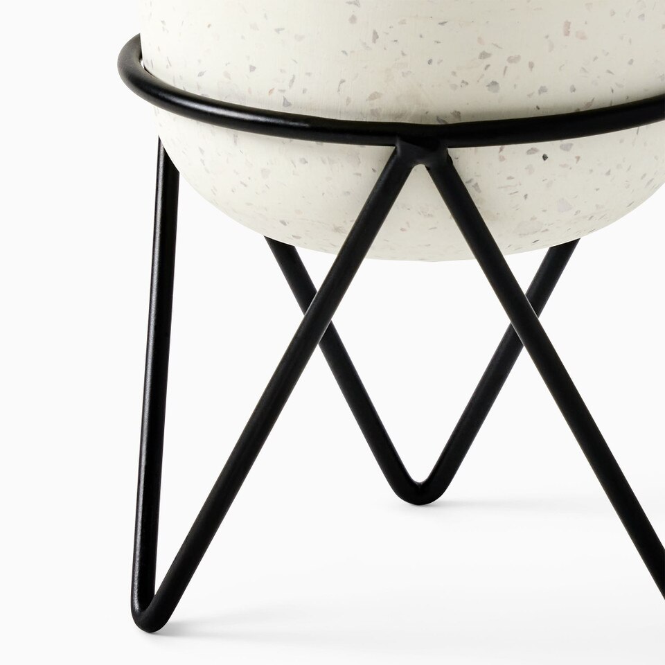 Iris Tabletop Planter