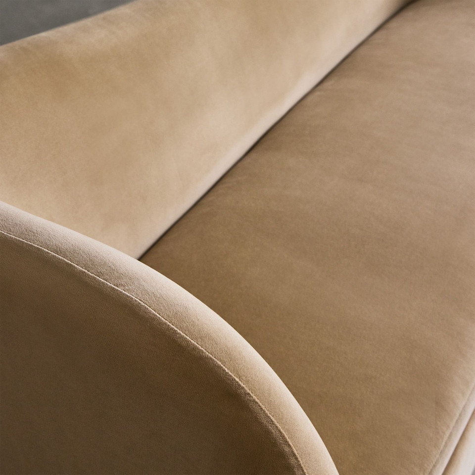 Kaufman Sofa (218 cm)