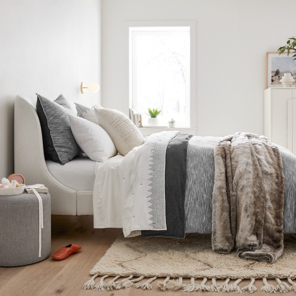 Lana Upholstered Bed