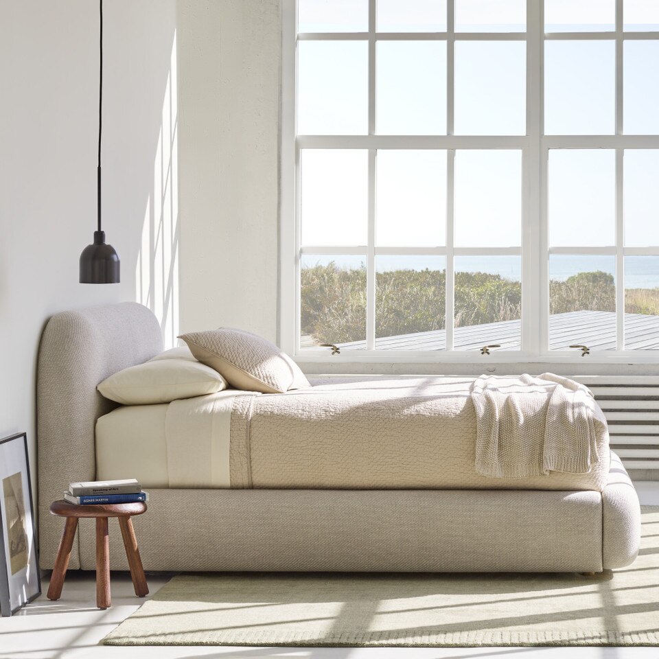 Laurent Bed