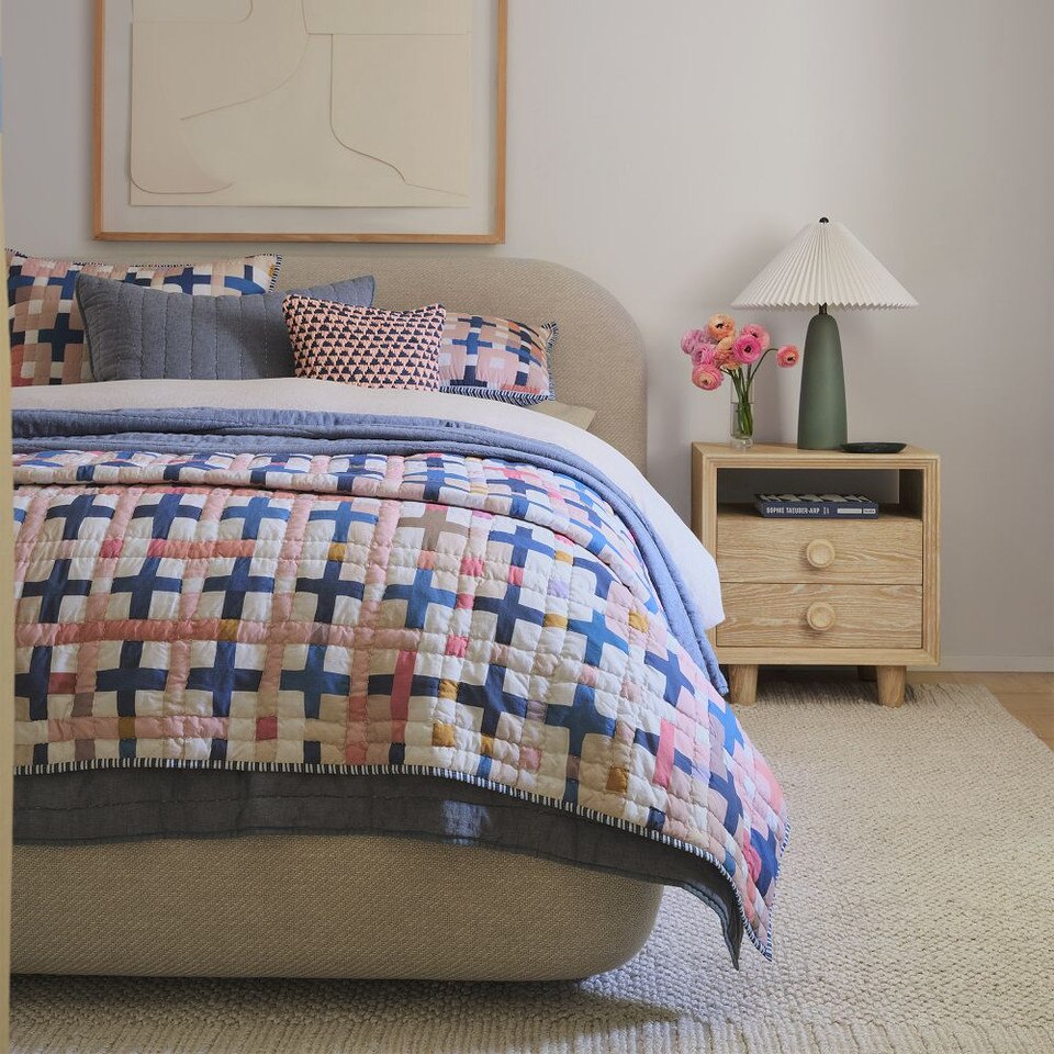 Laurent Bed
