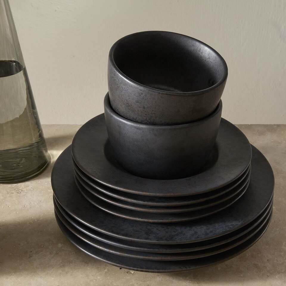 Lucia Wide Rim Dinnerware Collection