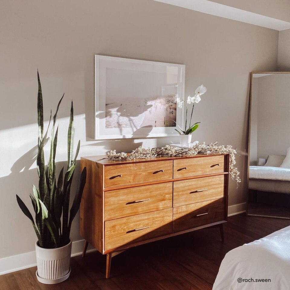 Mid-Century Modern 6-Drawer Chest (142 cm)