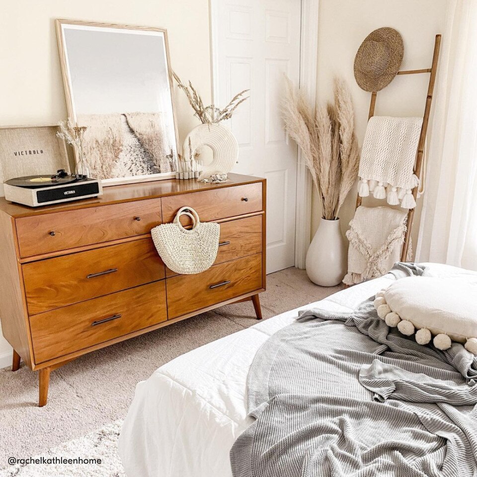Mid-Century Modern 6-Drawer Chest (142 cm)