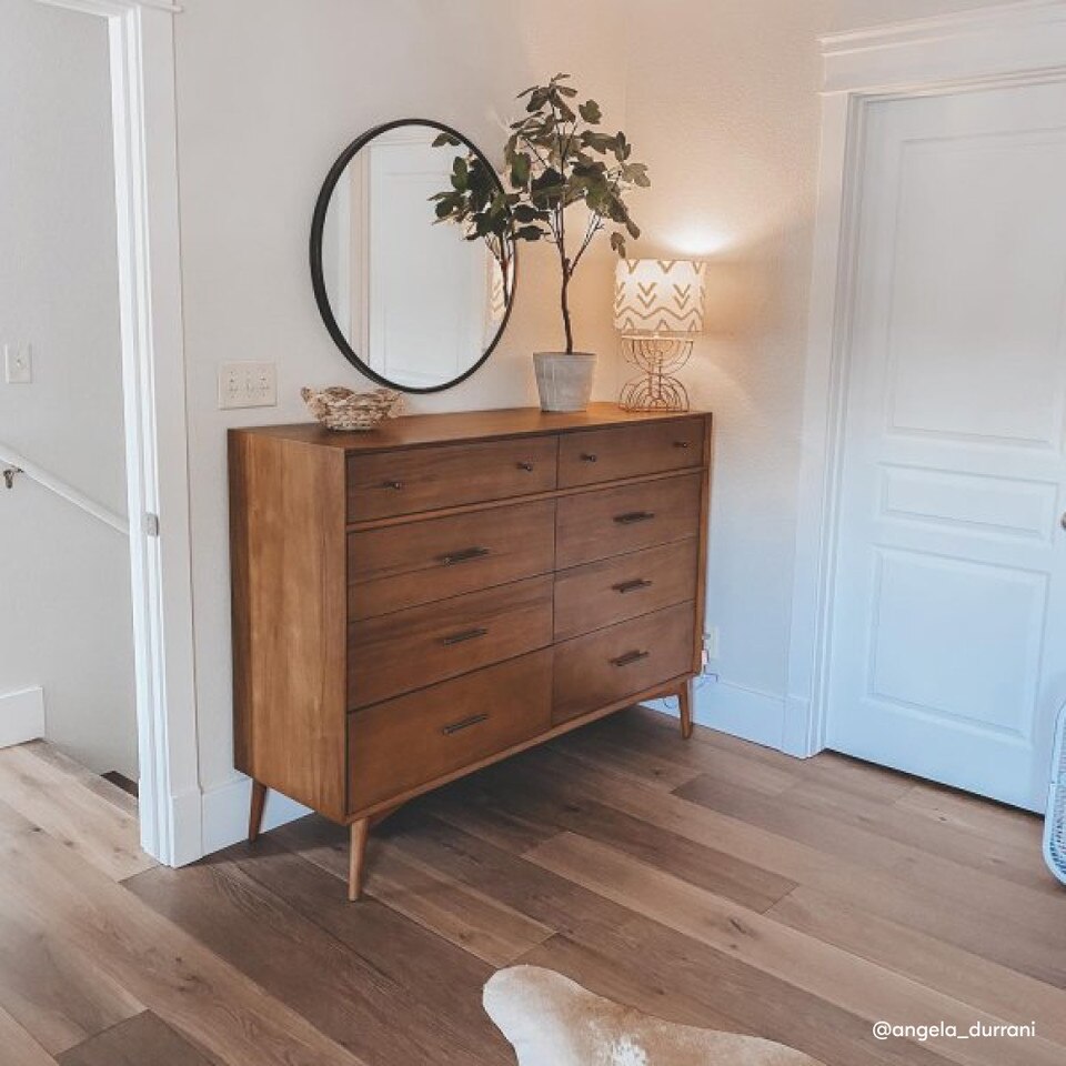 Mid-Century Modern 8-Drawer Chest (150 cm)