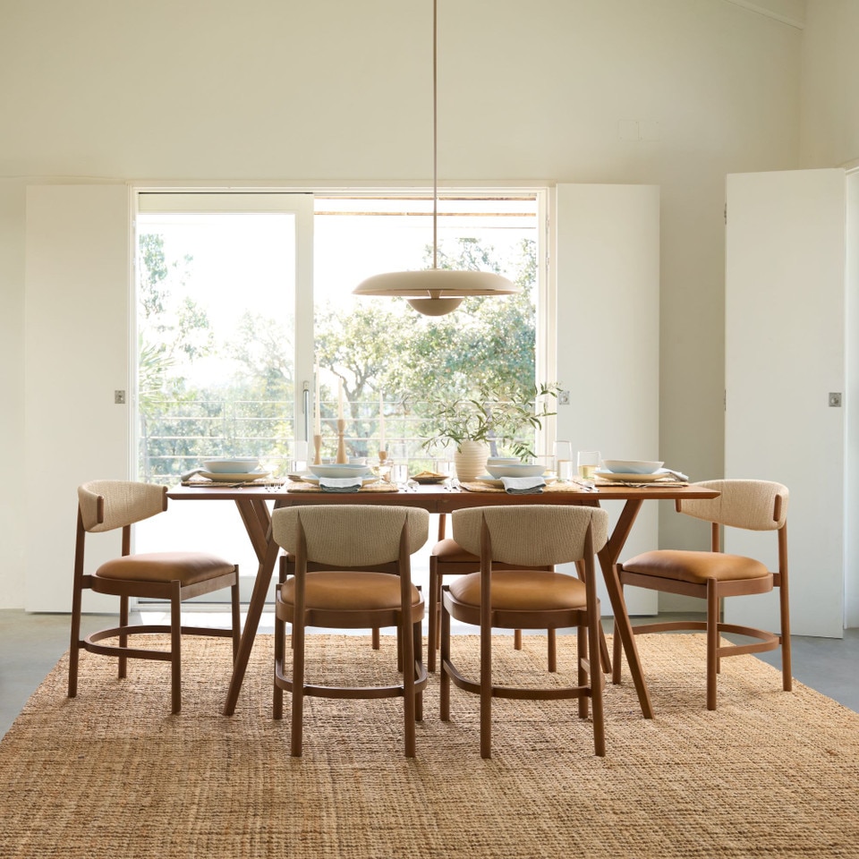 Mid-Century Modern Extendable Dining Table (99 cm - 234 cm)