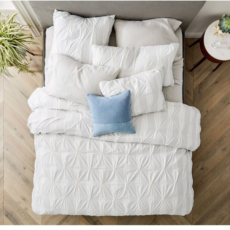 Organic Cotton Striped Pintuck Duvet Cover & Pillowcases