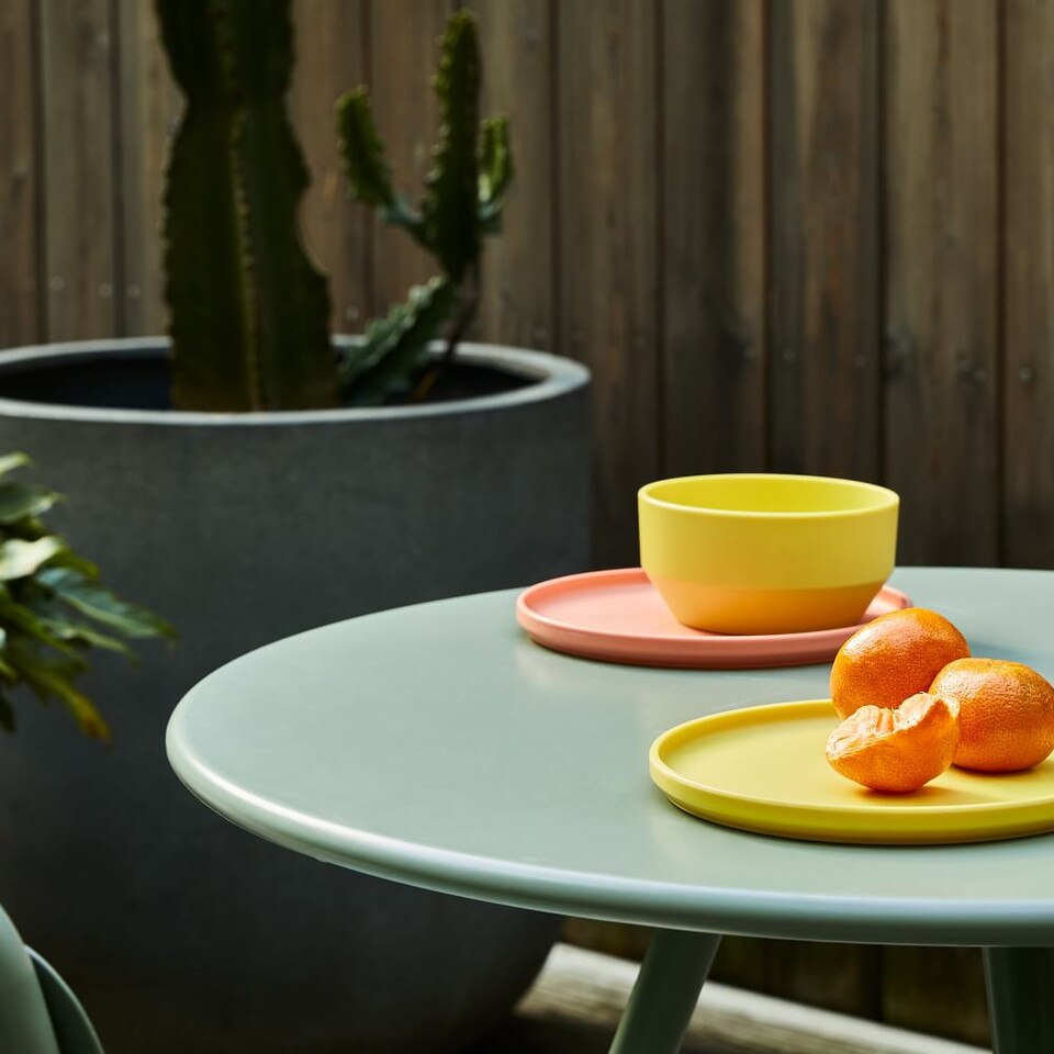 Garden Wren Bistro Table