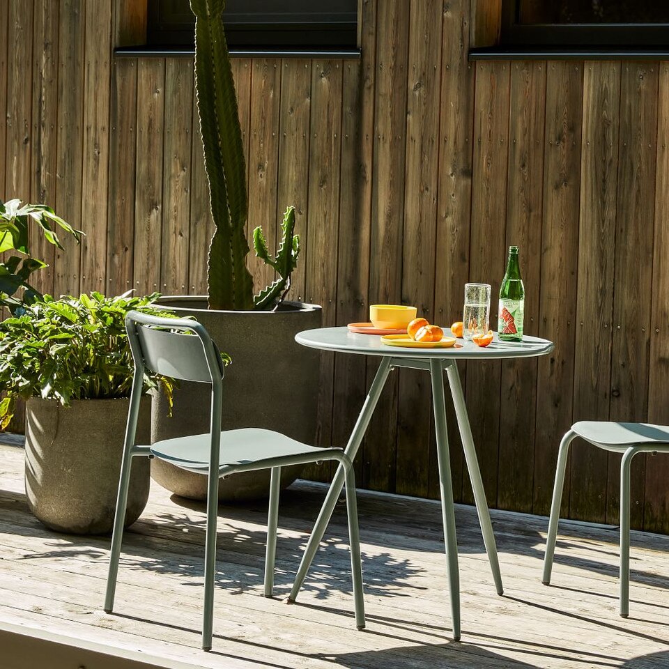 Garden Wren Bistro Table