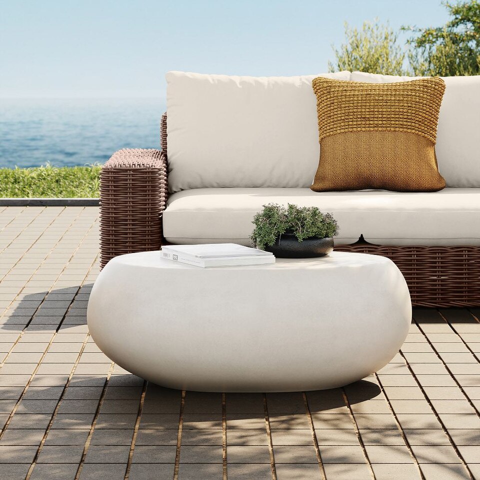 Pebble Indoor/Outdoor Garden Oval Coffee Table (91 cm)