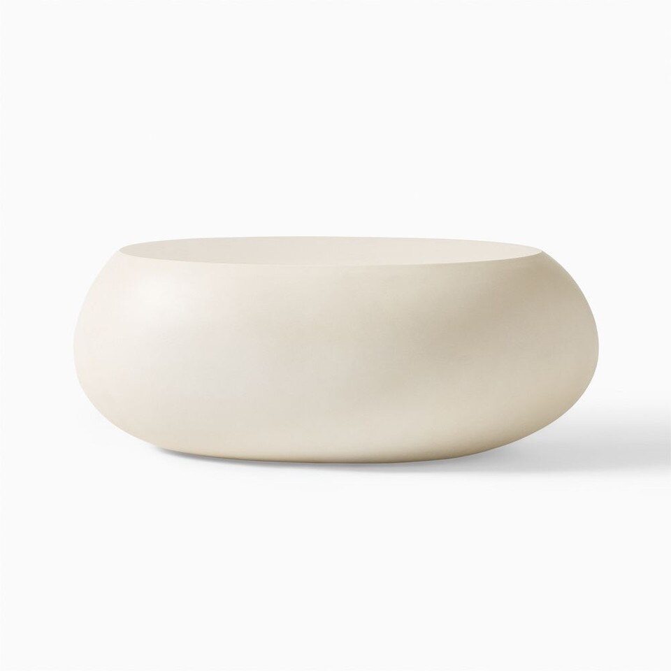 Pebble Indoor/Outdoor Garden Oval Coffee Table (91 cm)