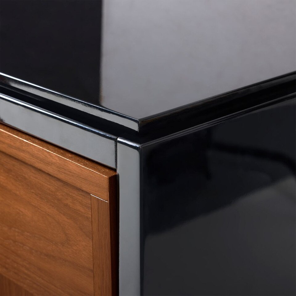 Pierce & Ward Lacquered Sideboard (152 cm)