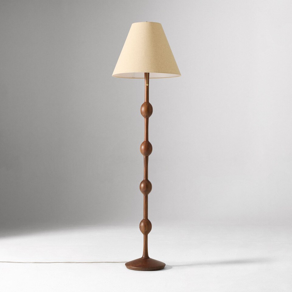 Pierce & Ward Ribbed Wood Floor Lamp (147 cm)