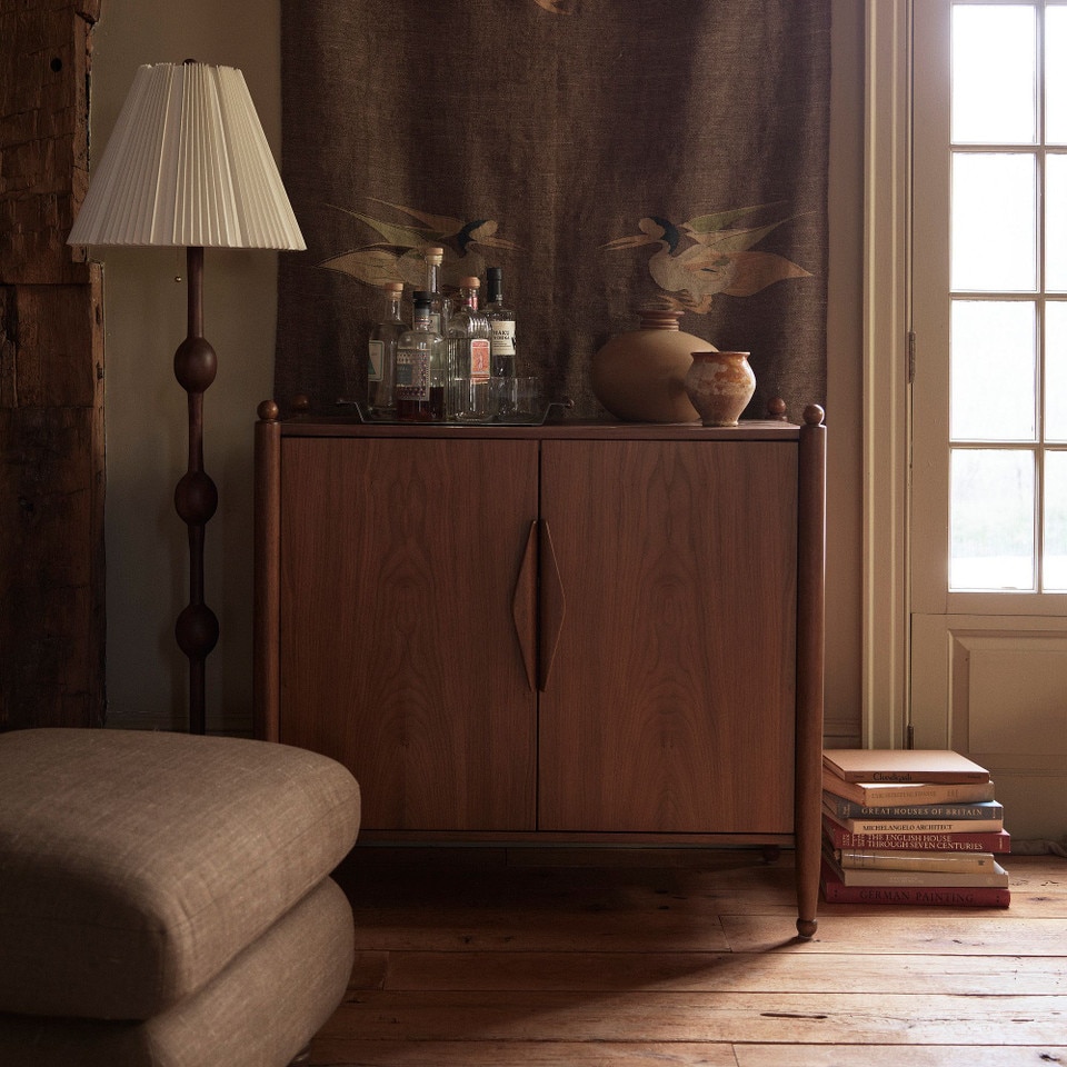 Pierce & Ward Ribbed Wood Floor Lamp (147 cm)