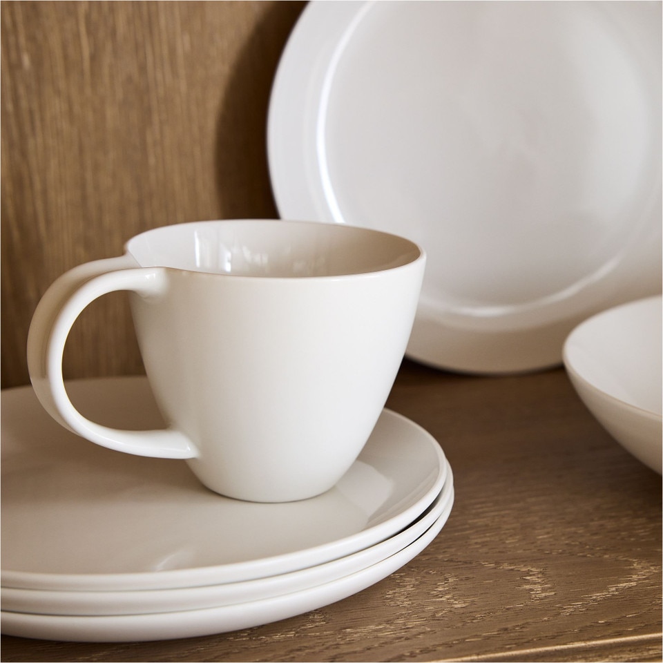Pure Coupe Stoneware Dinner Plate