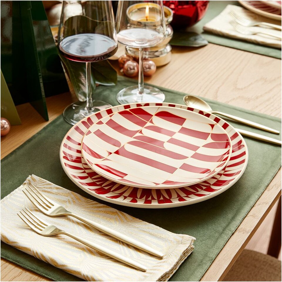 Red Geo Stoneware Dinner Plate