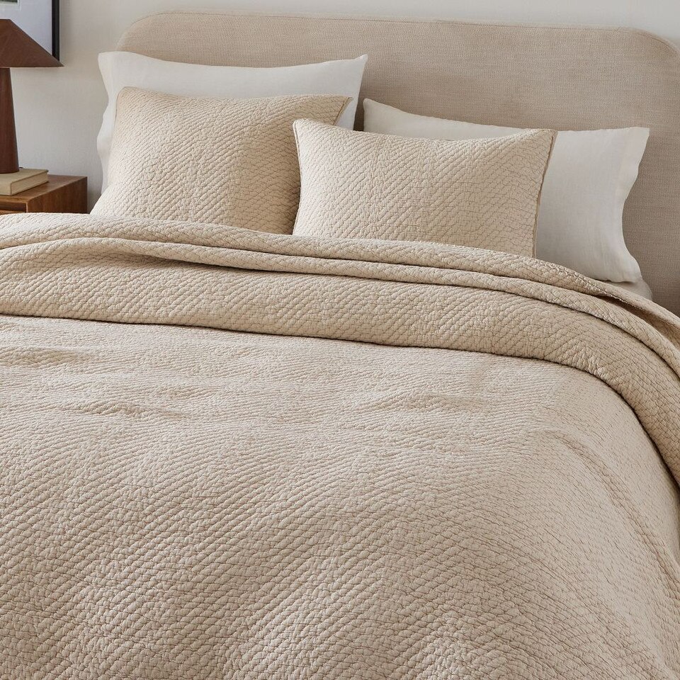 Reflections Matelasse Bedspread & Pillowcases