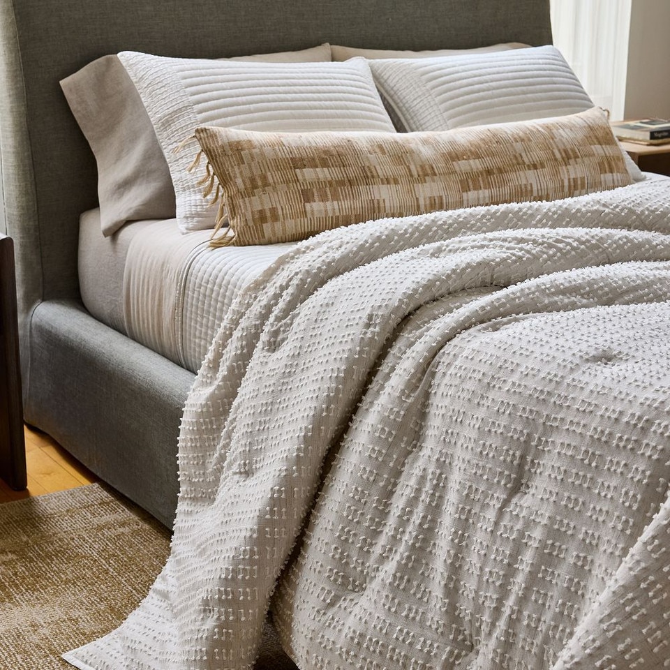 Rey Textured Bedspread & Pillowcases