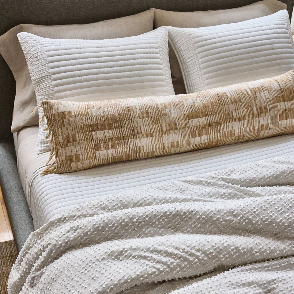Rey Textured Bedspread & Pillowcases