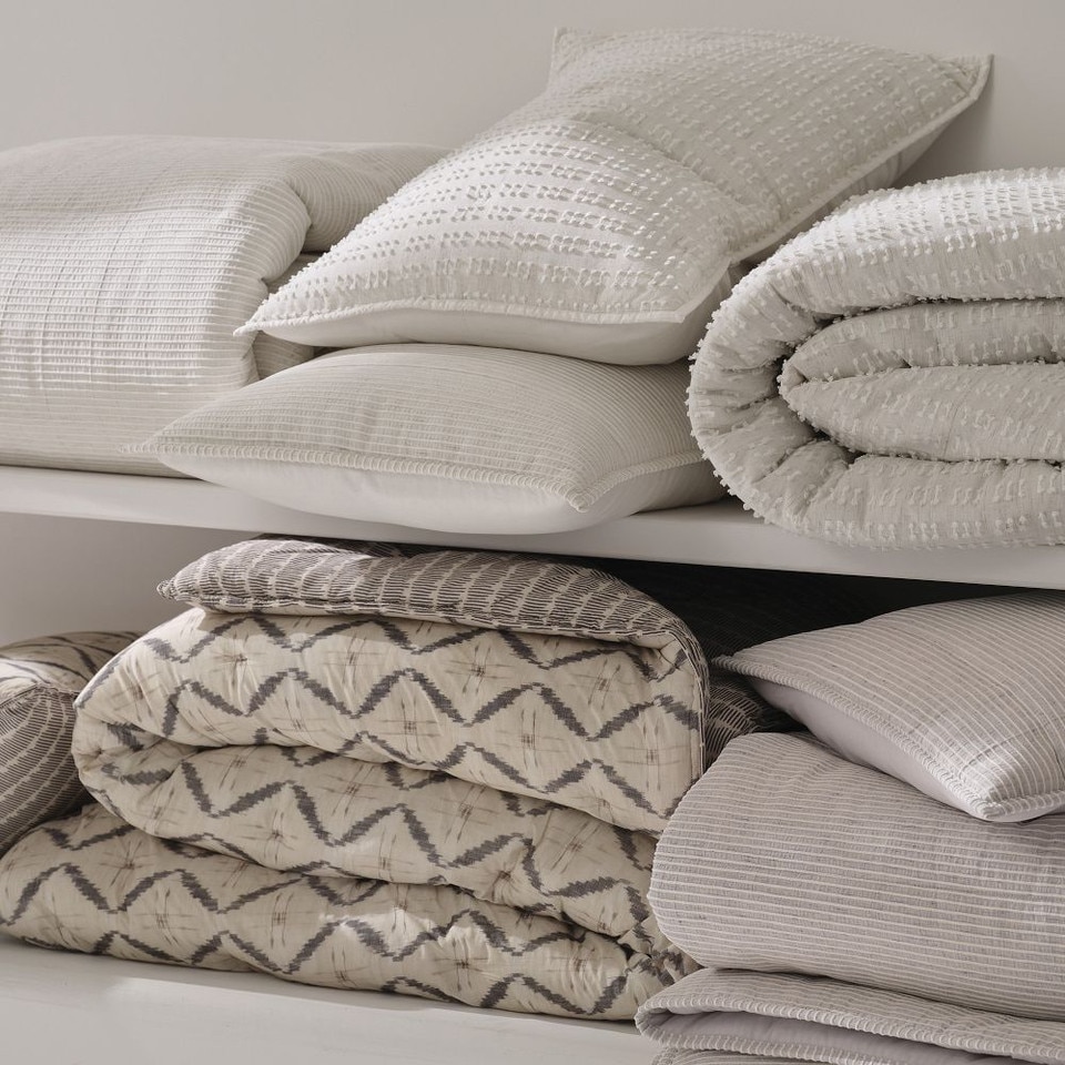Rey Textured Bedspread & Pillowcases
