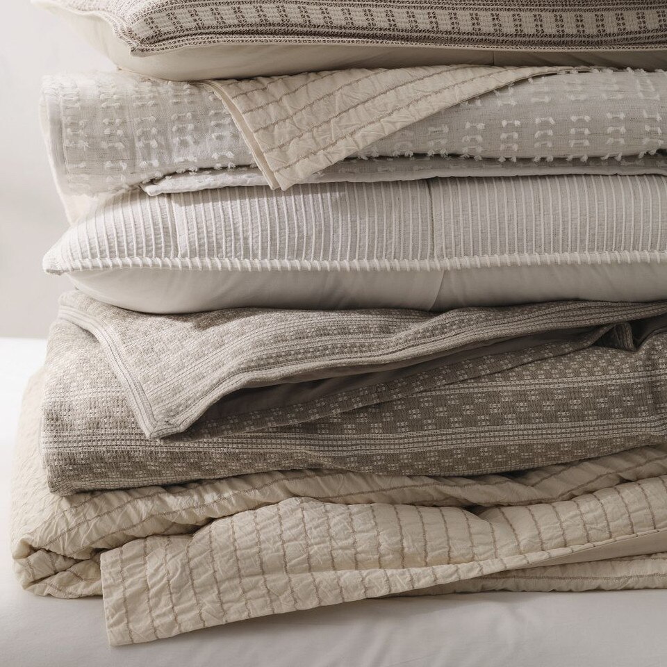 Rey Textured Bedspread & Pillowcases