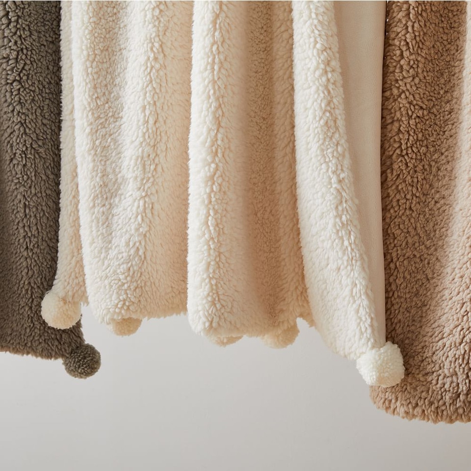 Sherpa Pom Pom Throw
