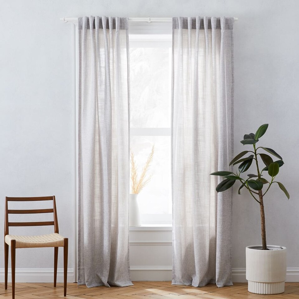 Simple Metal Curtain Pole