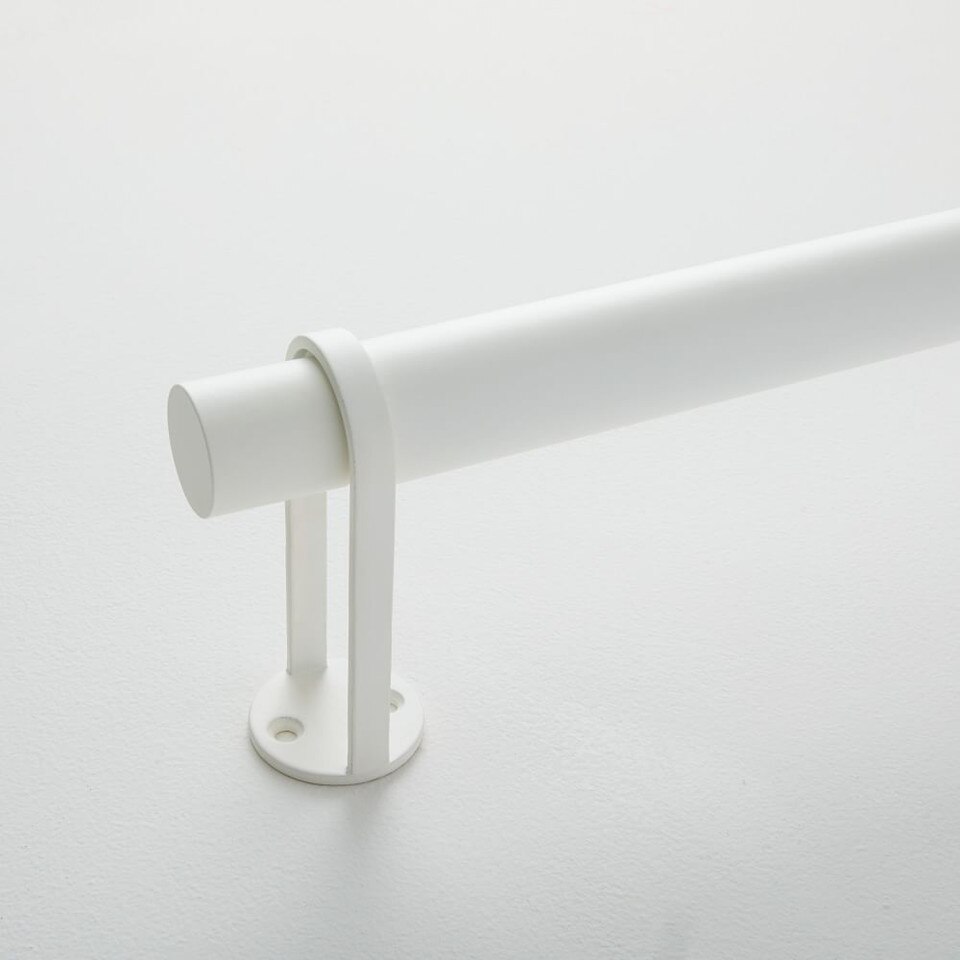 Simple Metal Curtain Pole