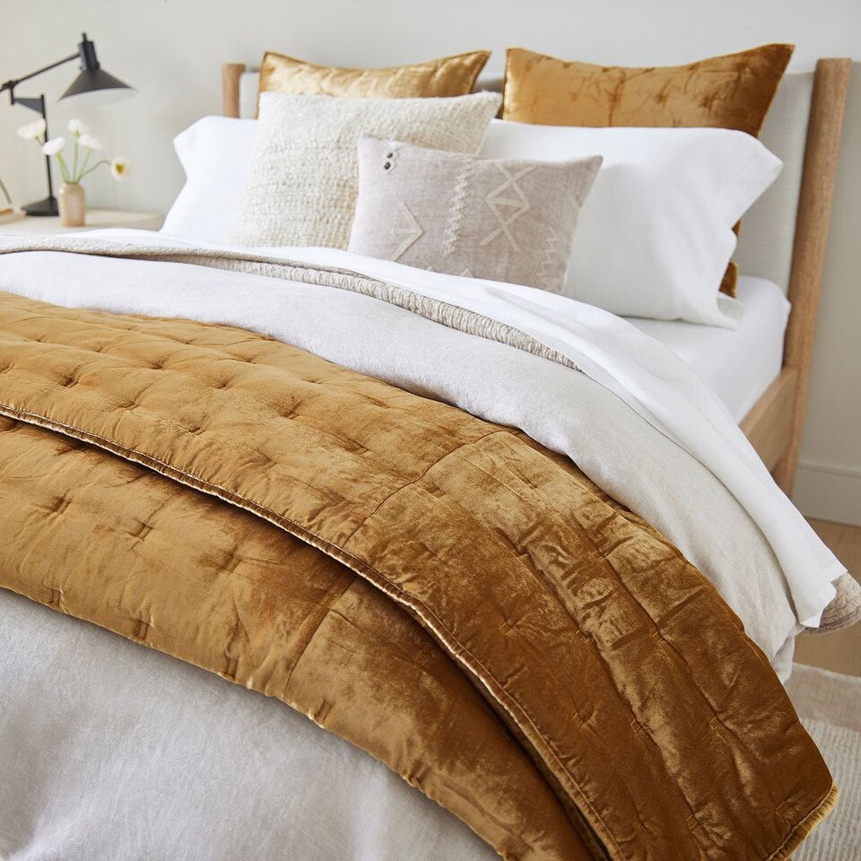 Lush Velvet Tack Stitch Bedspread & Pillowcases