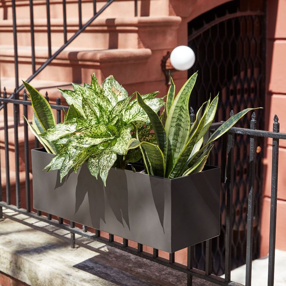 Streamline Railing Planter