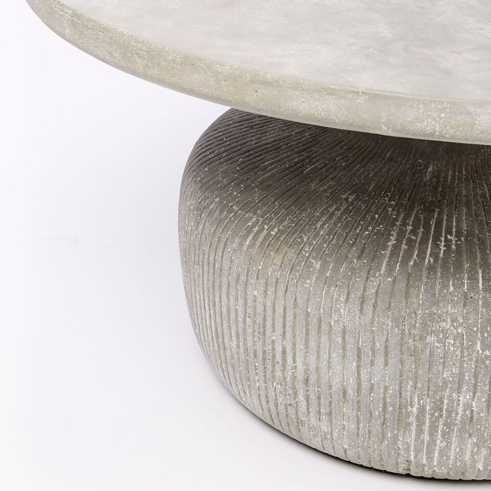 Tambor Indoor/Outdoor Round Coffee Table (76 cm)