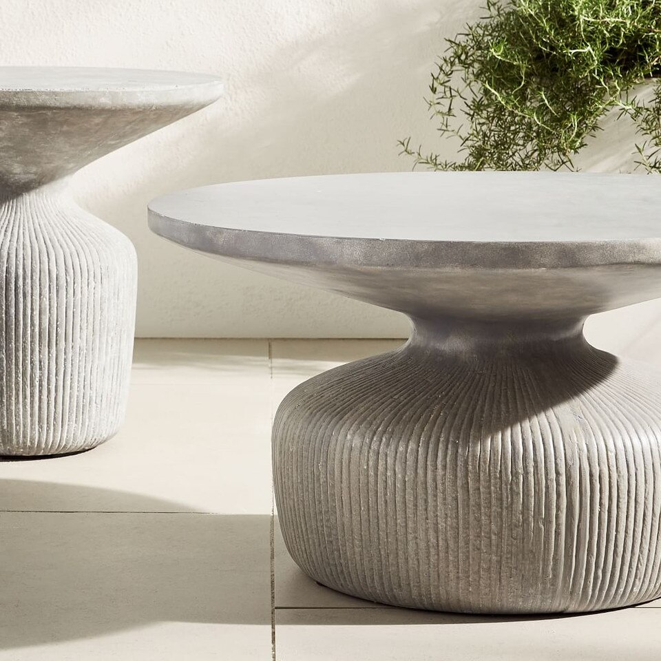 Tambor Indoor/Outdoor Round Coffee Table (76 cm)