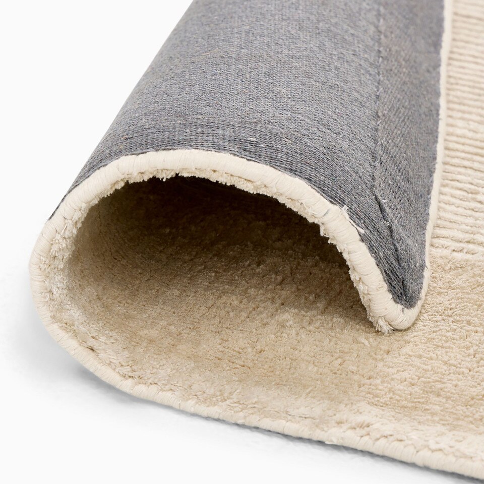 TENCEL™ Frame Rug